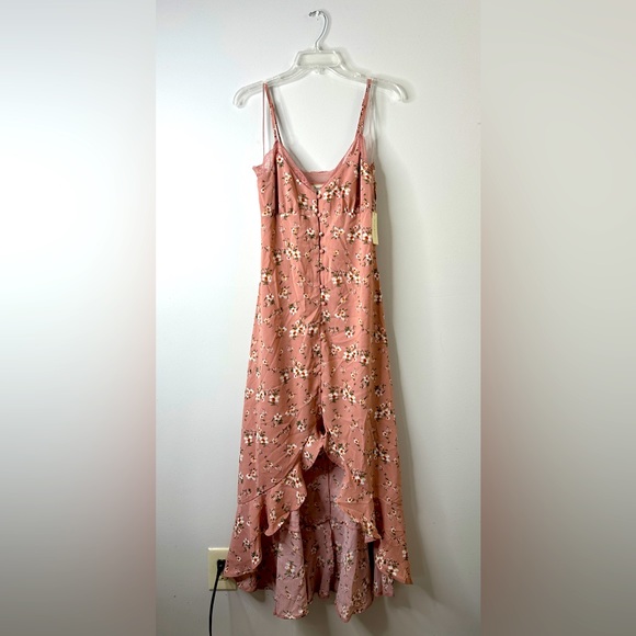 Threads & States Floral Dress - Picture 1 of 11